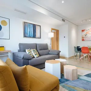Apartamento San Bernardo Boutique - Free Parking, Sevilla