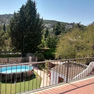 https://mar-y-montaa-pueblo-medieval-casa-con-piscina.catalonia-hotels.com